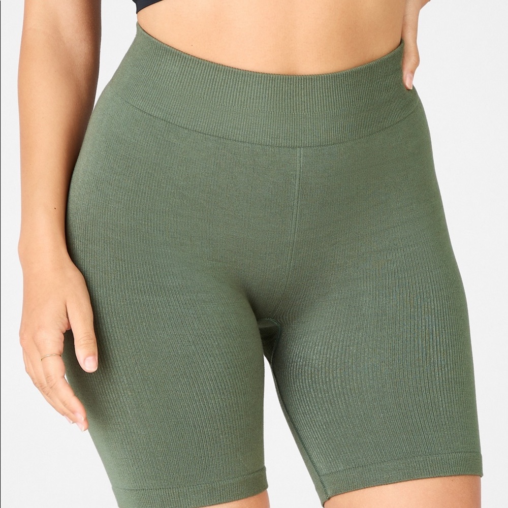 Fabletics High-Waisted Short